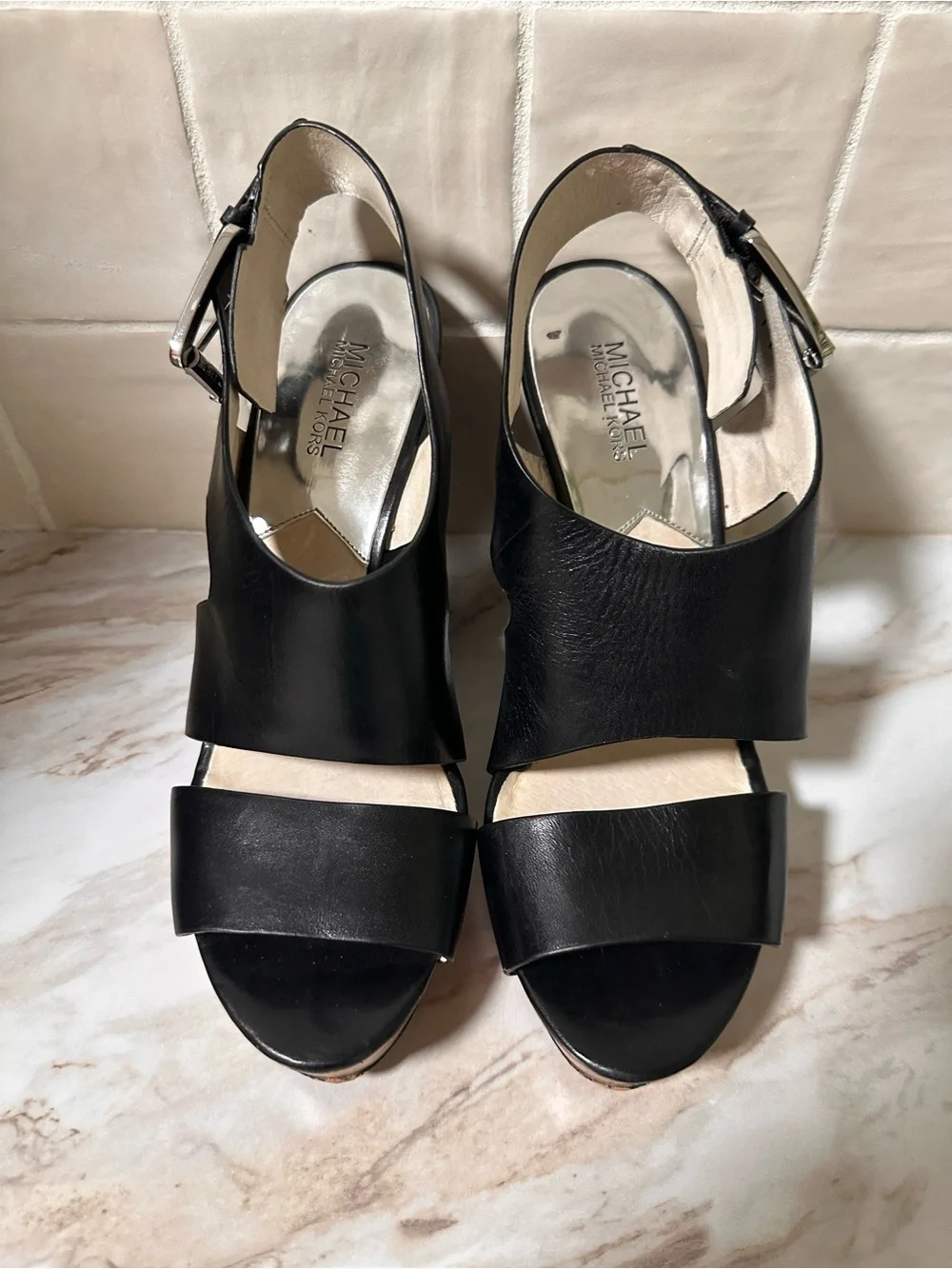 Michael Kors Josephine Womens Sandals Platform Shoes Black Leather. Size 9.5